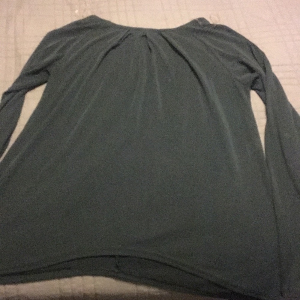 Black top - Picture 4 of 4